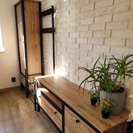 Lägenhet Apartamencik Pod Krokusem *